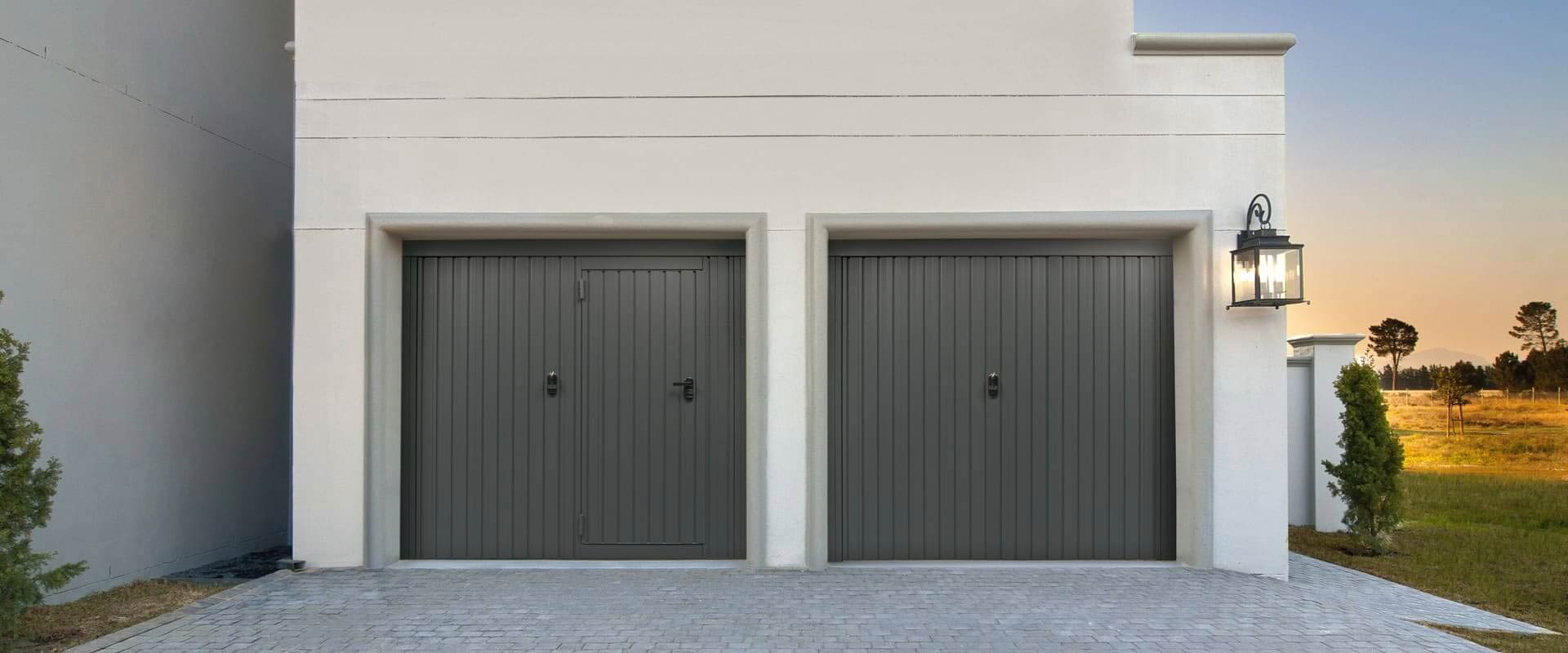 Portone basculante e sezionale in acciaio